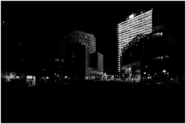 berlin corona lockdown pandemia metropolis confinement tourist hotspots postcards