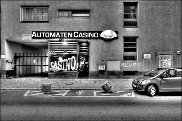 spielsalon spielothek spielhalle spielcasino automatencasino gambling hall casino arcade slot machine berlin cornutopia