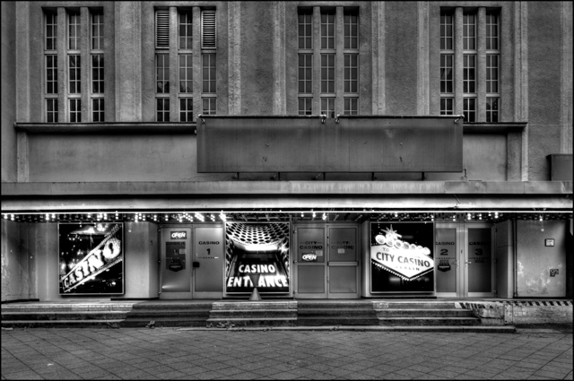 spielsalon spielothek spielhalle spielcasino automatencasino gambling hall casino arcade slot machine berlin cornutopia