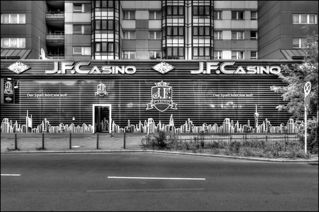 spielsalon spielothek spielhalle spielcasino automatencasino gambling hall casino arcade slot machine berlin cornutopia