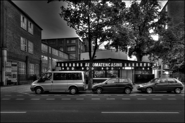 spielsalon spielothek spielhalle spielcasino automatencasino gambling hall casino arcade slot machine berlin cornutopia