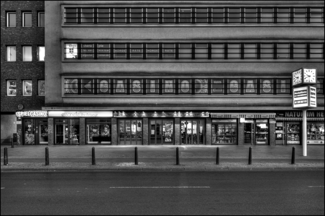 spielsalon spielothek spielhalle spielcasino automatencasino gambling hall casino arcade slot machine berlin cornutopia