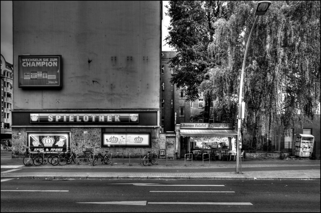 spielsalon spielothek spielhalle spielcasino automatencasino gambling hall casino arcade slot machine berlin cornutopia