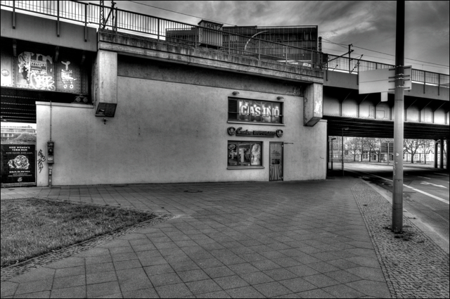 spielsalon spielothek spielhalle spielcasino automatencasino gambling hall casino arcade slot machine berlin cornutopia