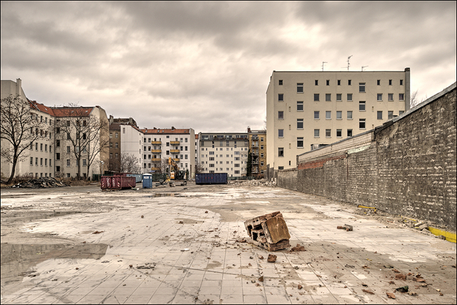 berlin construction site terrain vague cityscape stadtraum densification verdichtung urban spaces stadtentwicklung