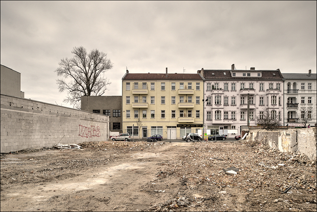 berlin construction site terrain vague cityscape stadtraum densification verdichtung urban spaces stadtentwicklung