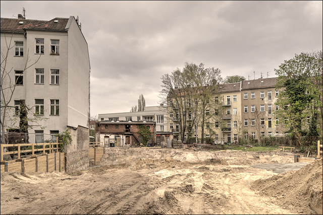 berlin construction site terrain vague cityscape stadtraum densification verdichtung urban spaces stadtentwicklung