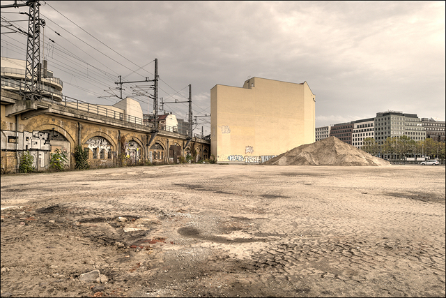 berlin construction site terrain vague cityscape stadtraum densification verdichtung urban spaces stadtentwicklung
