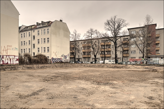 berlin construction site terrain vague cityscape stadtraum densification verdichtung urban spaces stadtentwicklung